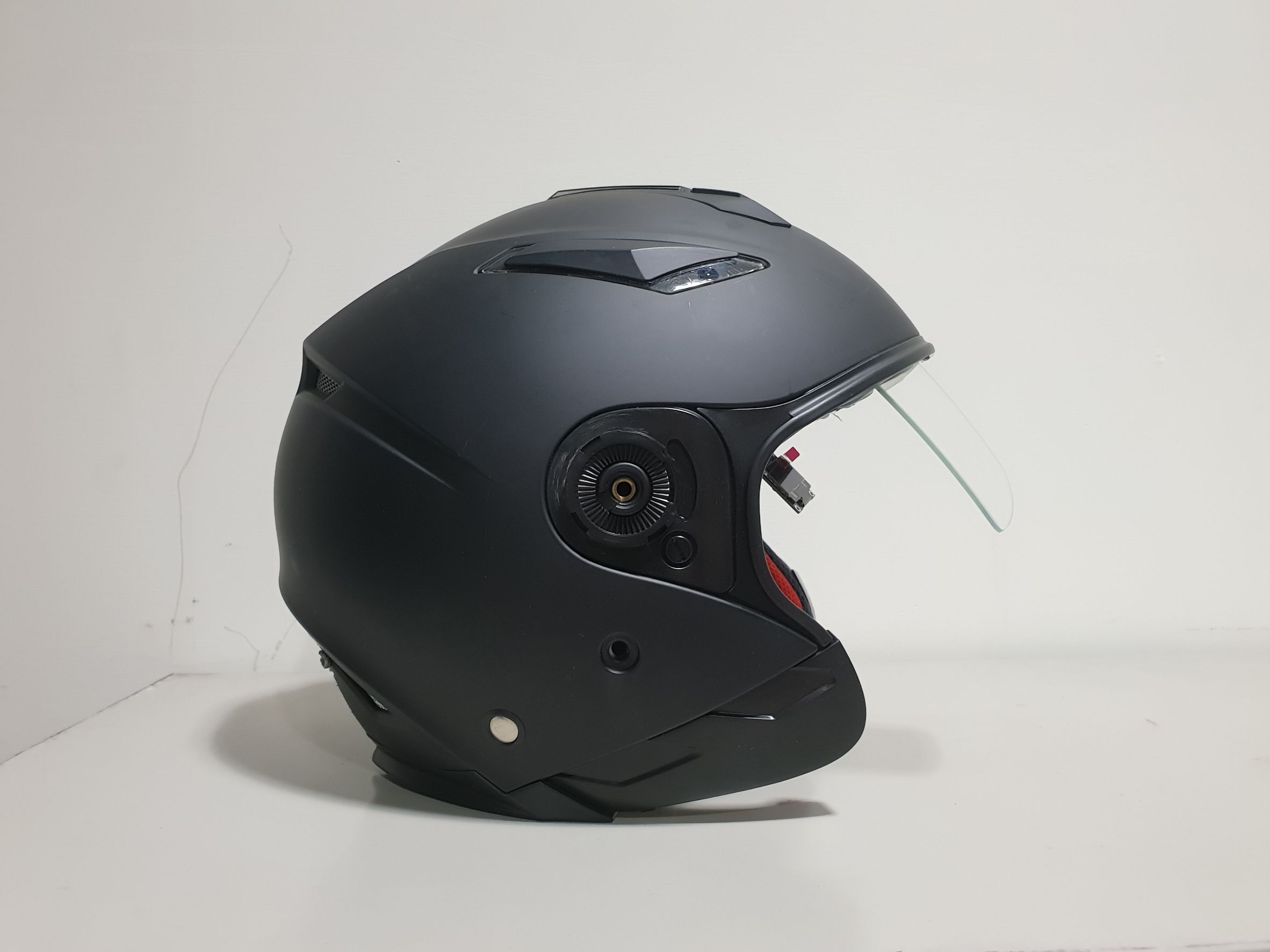 Helmet with HUD Supporting Display